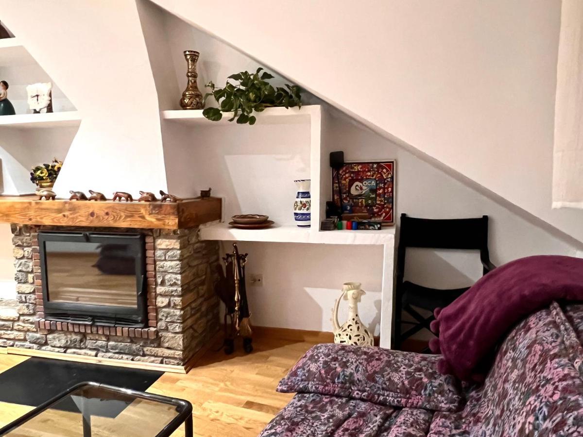 Apartamento Centrico Con Parking - L'Amfitriona Rialp Exterior foto